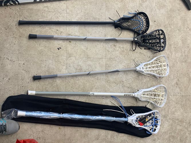 Woman’s complete lacrosse sticks lot