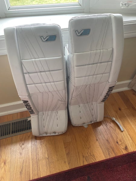 28" Vaughn Velocity V9 Goalie Leg Pads