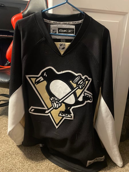 Pittsburgh Penguins Jersey
