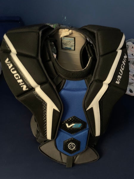 Used Medium Vaughn Velocity V9 Goalie Chest Protector