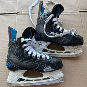 Bauer Nexus N7000 Hockey Skates | INT 4.5 | Regular | Toe Wear