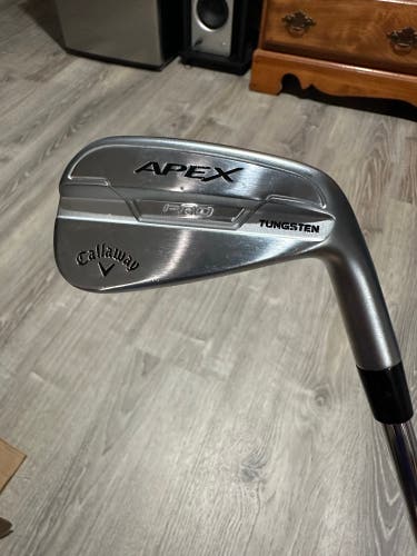 Men's 7 Iron Stiff Flex Steel Shaft Apex pro