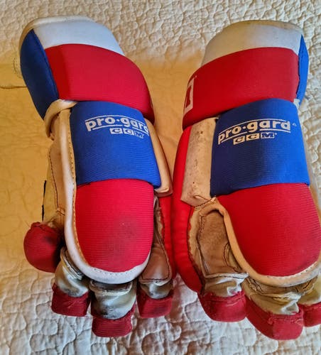 Used CCM M-HG274S Gloves 15"
