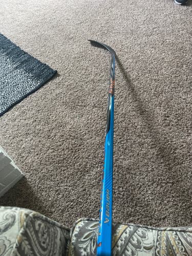 Senior Right Handed P92 Nexus Sync Hockey Stick