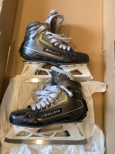 Junior Bauer Regular Width  Size 4 Elite Hockey Goalie Skates