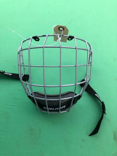 Used Medium Bauer Profile II Facemask Cage