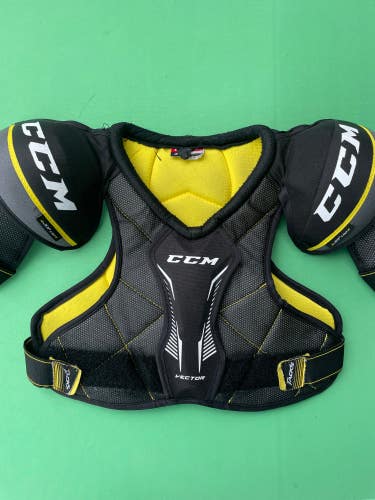 Used Junior CCM Vector Tacks Hockey Shoulder Pads (Size: Small)
