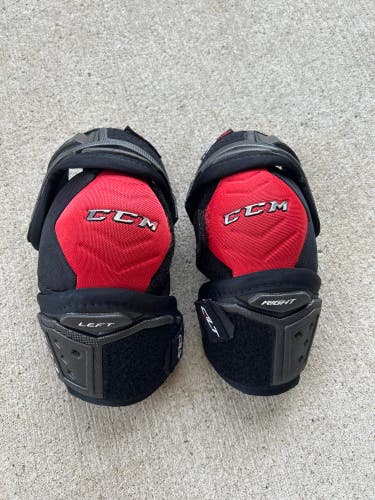 Used Medium CCM QuickLite QLT 290 Elbow Pads