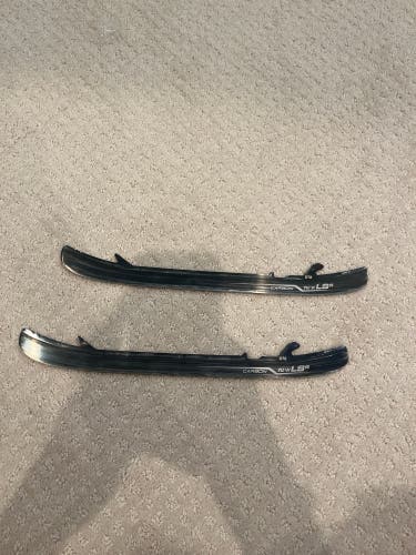 Used Bauer LS5 Black Steel 272
