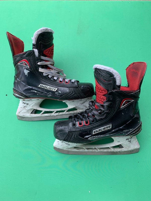 Used Junior Bauer Vapor 1X 2.0 Hockey Skates (Regular) - Size: 5.0