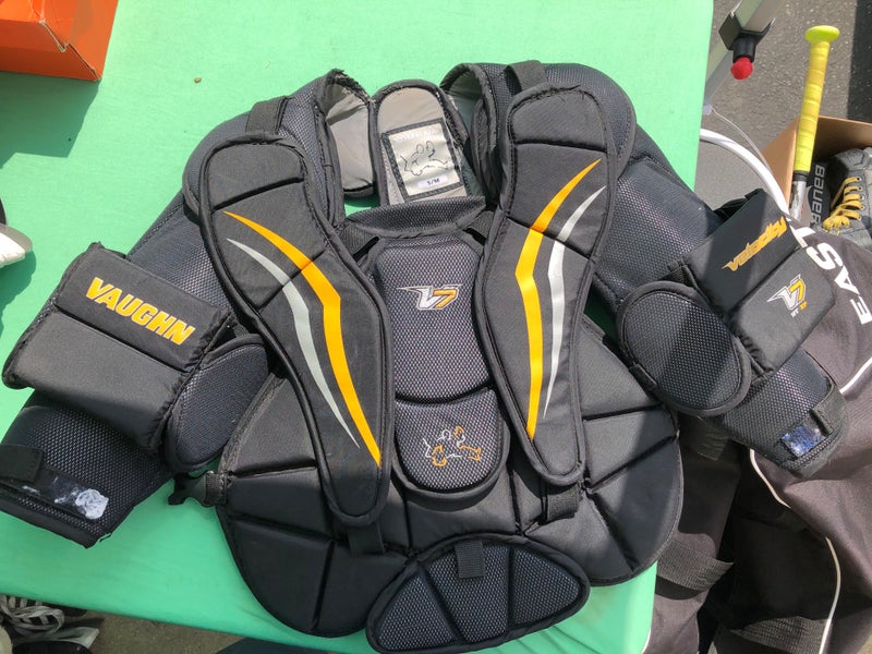 Used Youth Small Vaughn Velocity V7 Goalie Chest Protector
