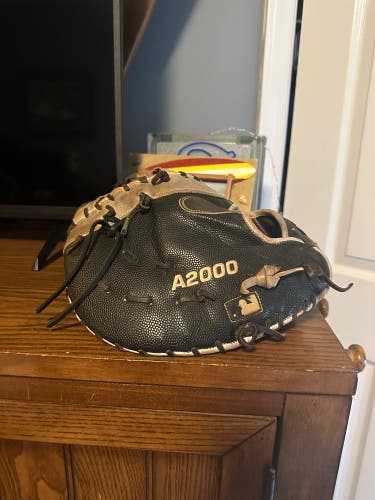 Used First Base 12.5" A2000 Baseball Glove
