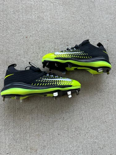 New Nike Trout Cleats Size 8