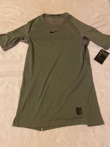 Nike Pro Dri Fit Men’s Medium Short Sleeve Compression Shirt New