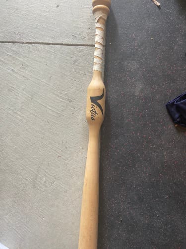 Used Wood  29 oz 29" Bat