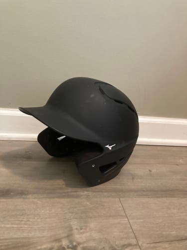 Used Large/XL Black Mizuno B6-BT Batting Helmet; Sz 7 3/8 to 7 7/8