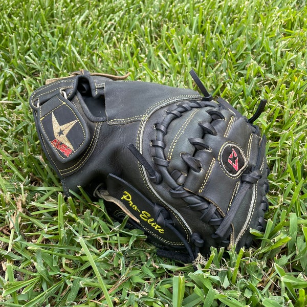 All Star Pro Elite Series 33.5 Baseball Catcher's Mitt (CM3000SBK