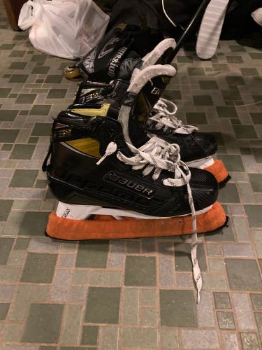 Used Bauer Regular Width Size 8.5 Supreme 3s Pro Hockey Goalie Skates