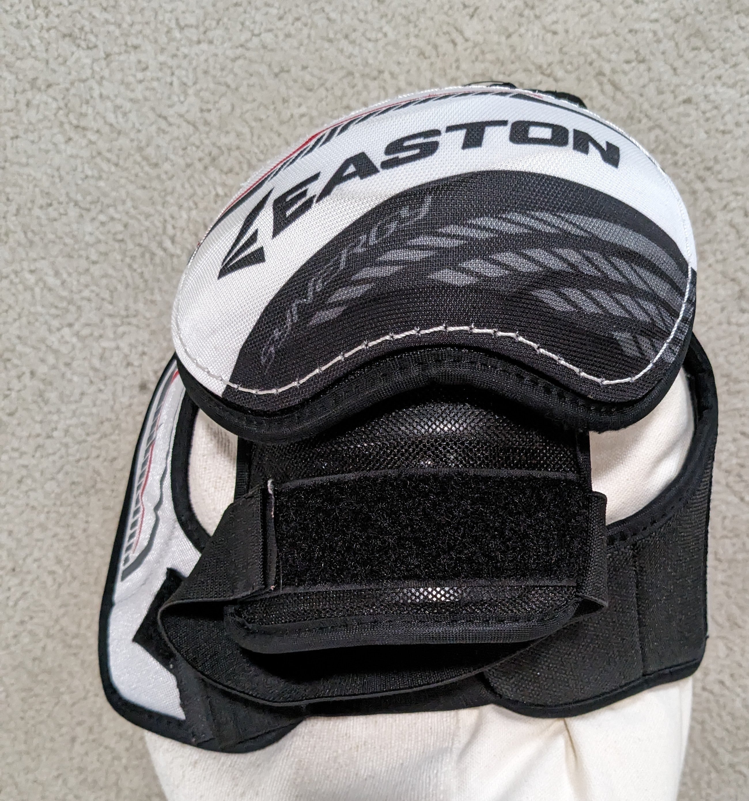 EASTON Synergy 40 Shoulder Pad- Jr