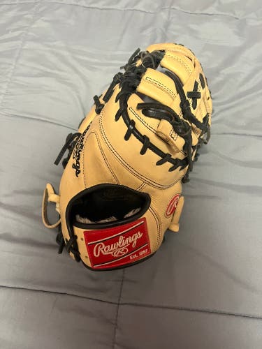 Used First Base 12.75" Gold Glove Elite Baseball Glove