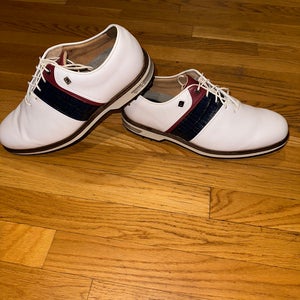 Men's Size Men's 10.5 Wide Footjoy Classics Dry Premiere Golf Shoes