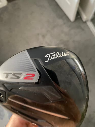 Titleist RH TSI2 Driver Regular Flex 10* w/HC