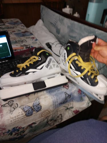 Used Reebok 11K Hockey Skates