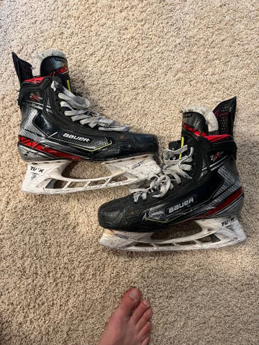 Senior Used Bauer Vapor 2X Pro Hockey Skates Regular Width Size 9.5