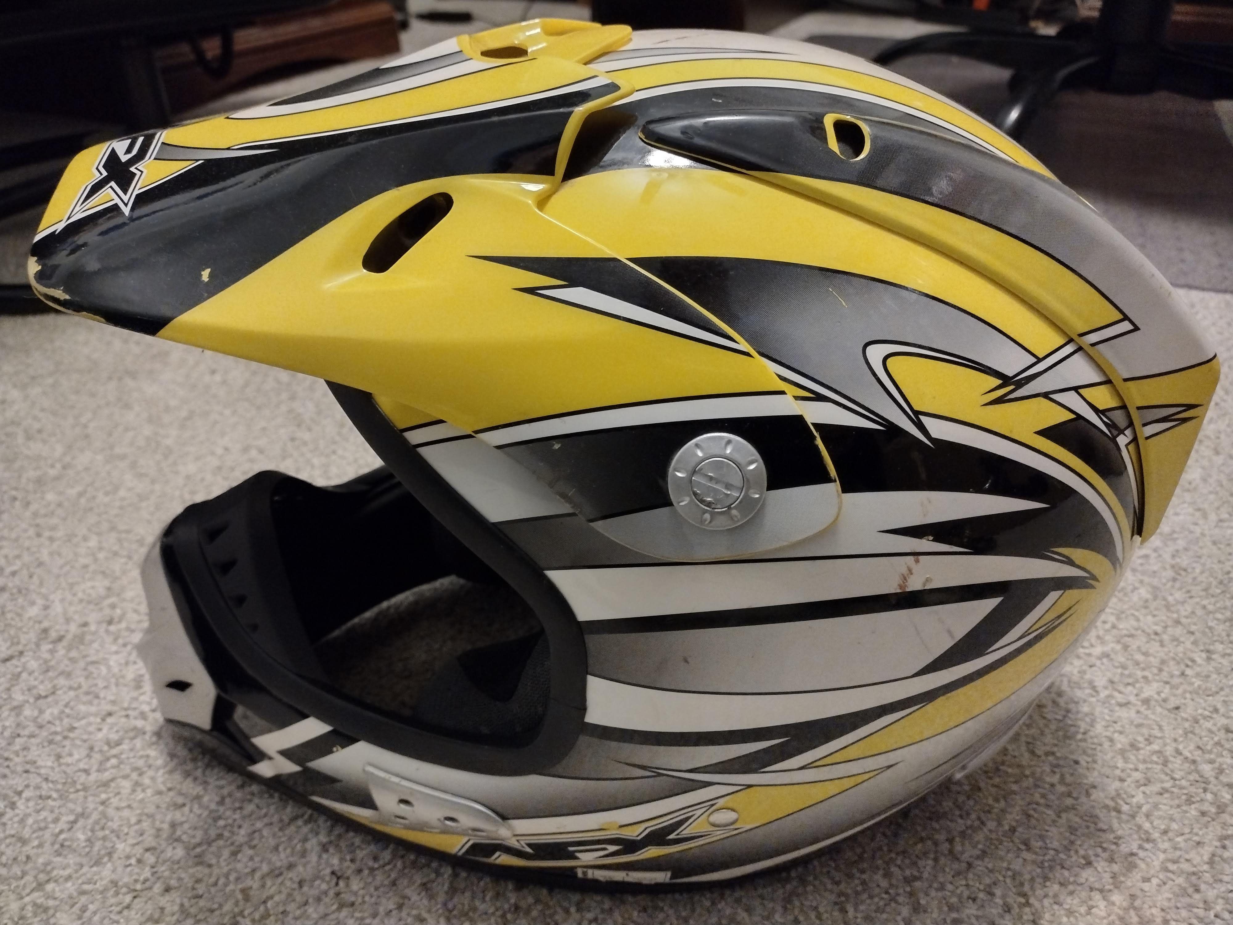 AFX FX-17 Factor Motocross / Dirtbike Helmet, Small SidelineSwap