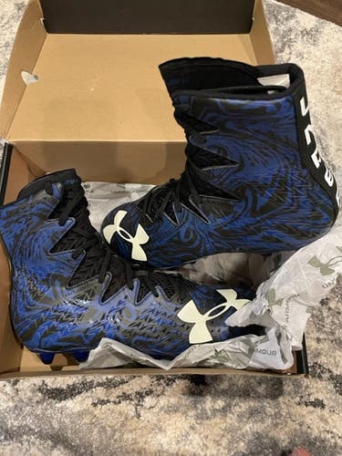 New Men's Size 10.5 Molded Cleats Under Armour High Top Highlight MC Black and Blue