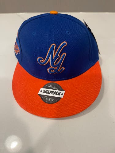 New with tags NY Mets SnapBack cap- youth size