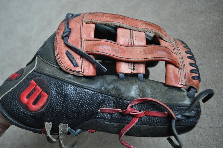 New Wilson A2000 A2000BBOT6SS 12.75 RHT Baseball Glove Black/Tan Hanley  Ramirez