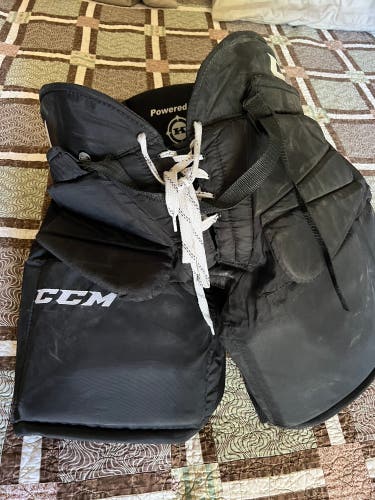 CCM senior medium HPG577 goalie pants