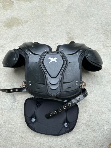 Youth Large Xenith Fly Shoulder Pads