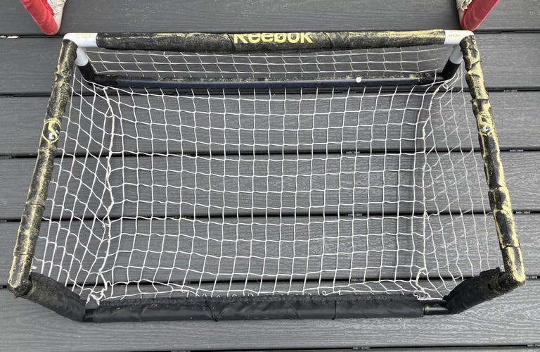 Reebok knee hockey net Mini Goalie Net