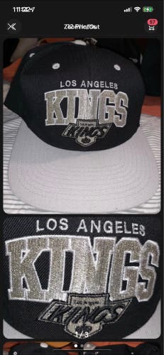 Official NHL Vintage Hockey Mitchell & Ness Los Angeles Kings Snapback Hat Used.