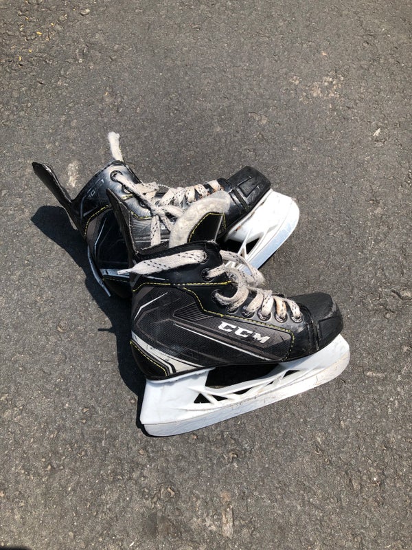 Used Youth CCM Tacks 9040 Hockey Skates D&R (Regular) Retail 13.0