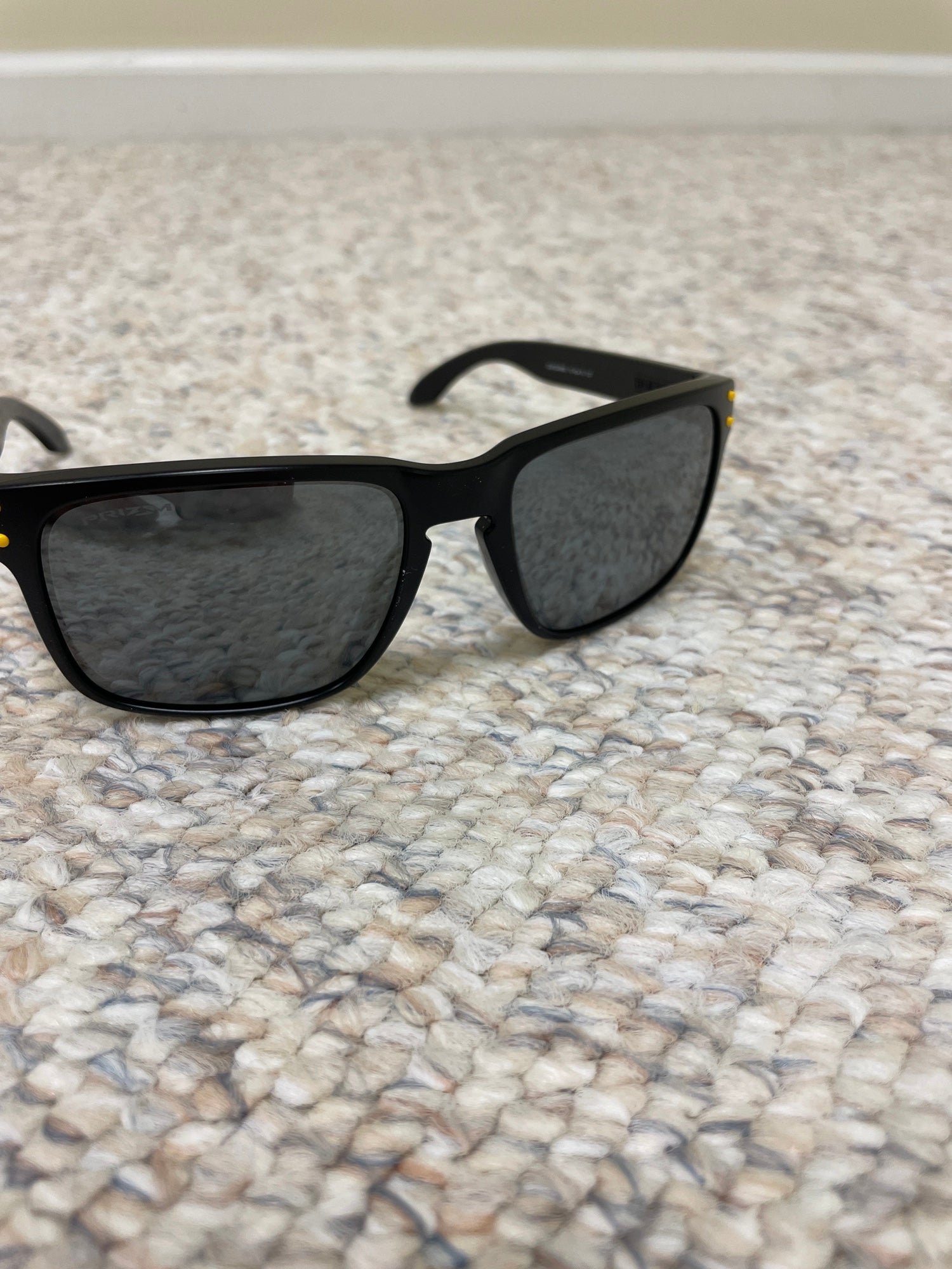 Oakley OO9102 Pittsburgh Steelers Holbrook™ Sunglasses