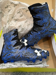 New Men's Size 13 (Women's 14) Molded Cleats Under Armour High Top Highlight LUX MC Black and Blue