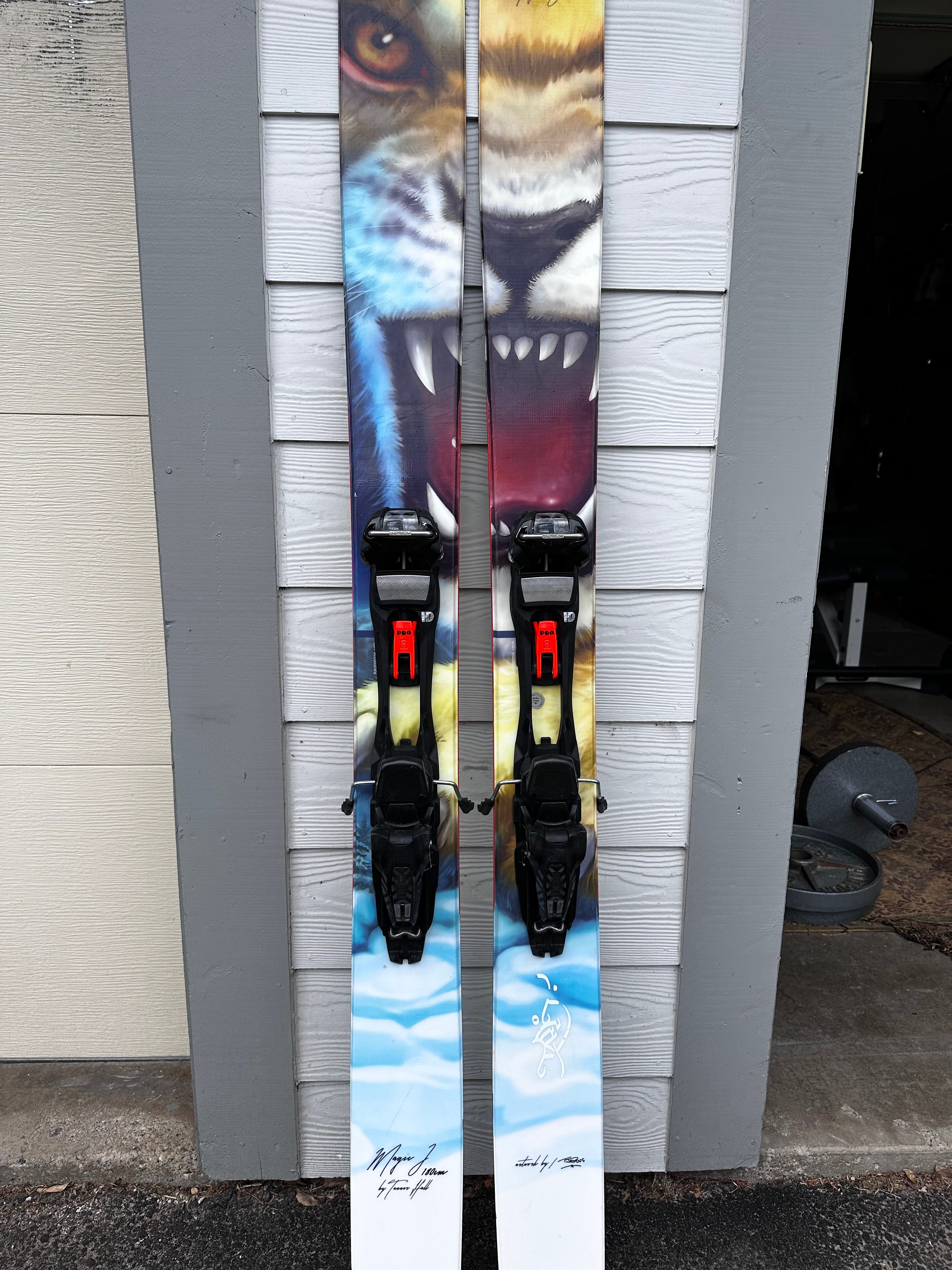 Used Men's 2021 Armada 180 cm All Mountain ARV 106 Skis With