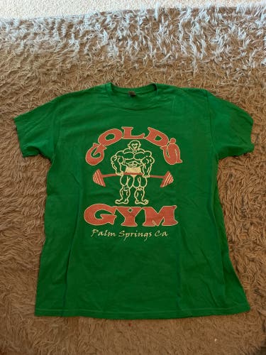 Gildan Heavy Cotton Vintage Green Gold’s Gym t-shirt