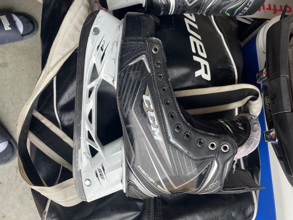 Used CCM Regular Width  Size 9.5 RibCor 70K Hockey Skates