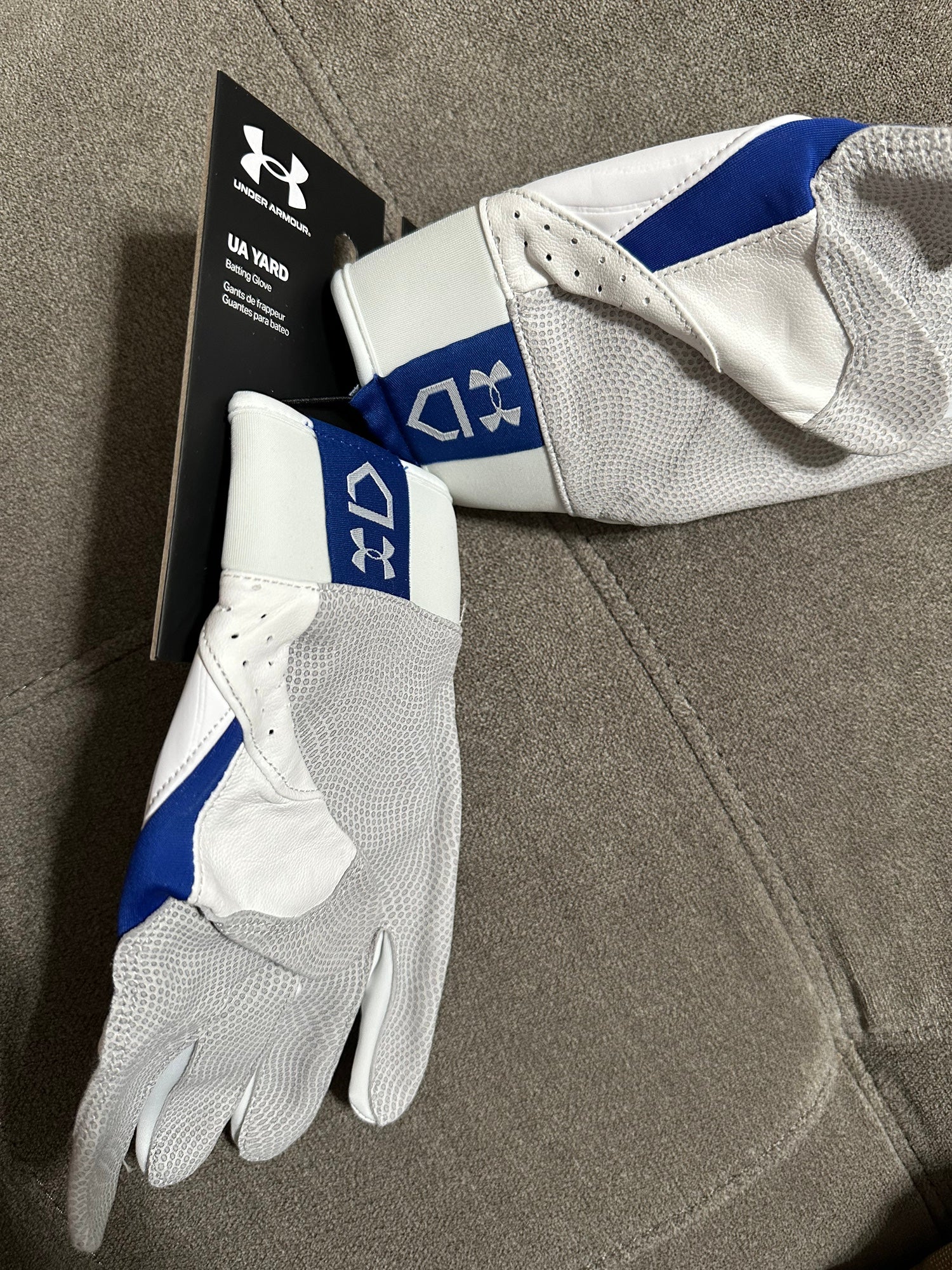 UNDER ARMOUR UA Harper Hustle White Grey Baseball Batting Gloves NEW Youth  Sz S