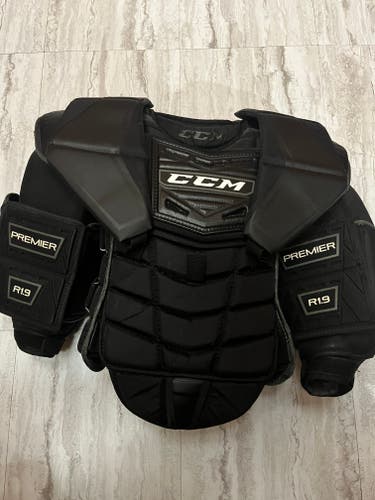 Used Int Medium CCM Premier R1.9 Goalie Chest Protector