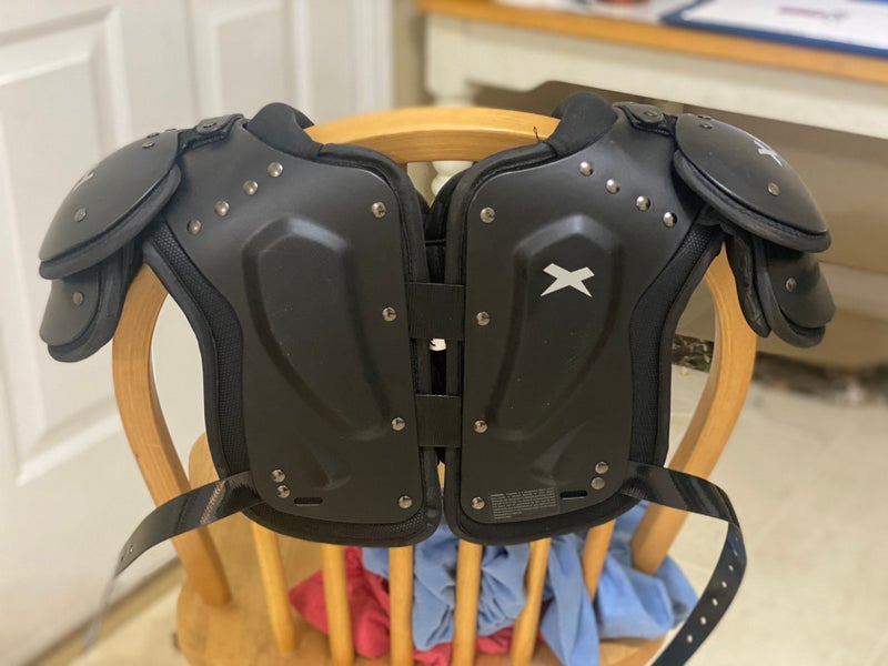 Xenith Youth Flyte Football Shoulder Pads