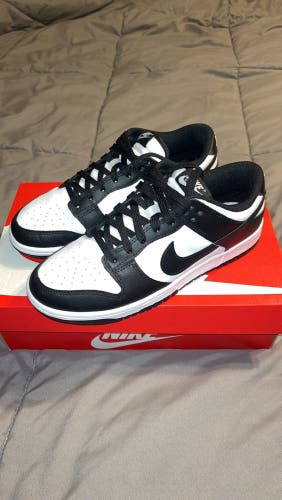 Women’s Nike Panda Dunks