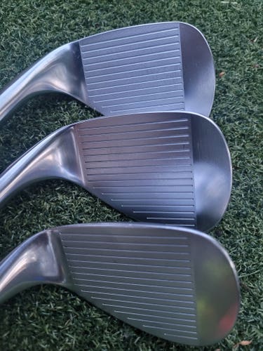 Men's Kirkland Right Handed 52 56 60 Wedge set