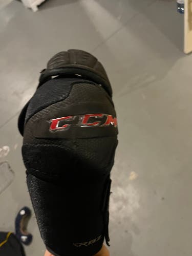Used Large CCM JetSpeed FT1 Elbow Pads