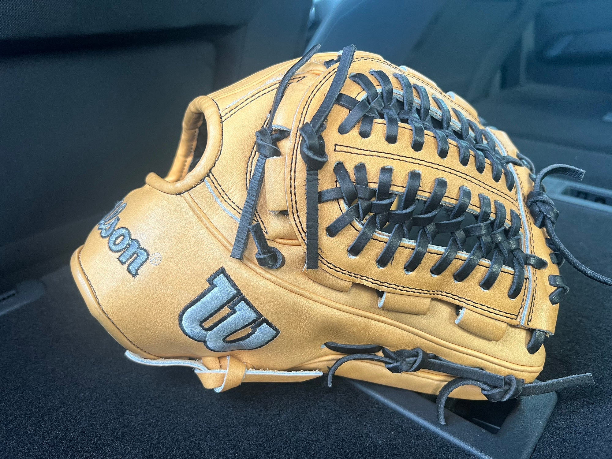 Wilson A2K D33 11.75 Baseball Glove: WBW1008931175