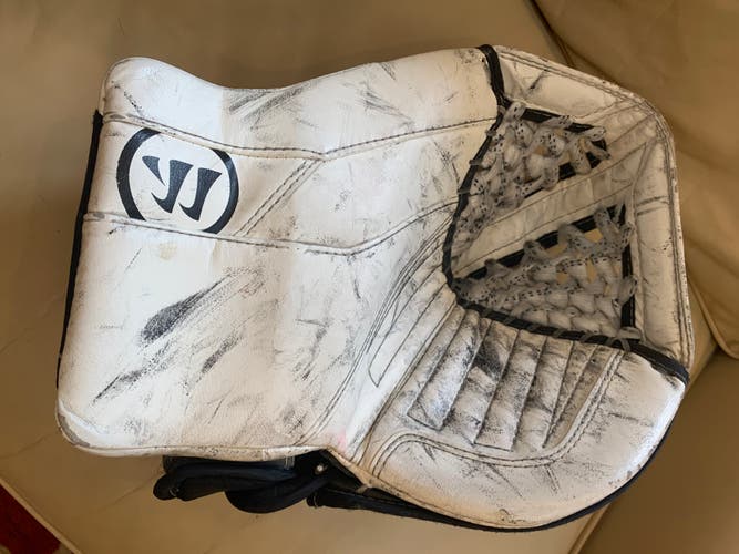 Used Regular Warrior Ritual G5 Goalie Glove & G4 Goalie Blocker